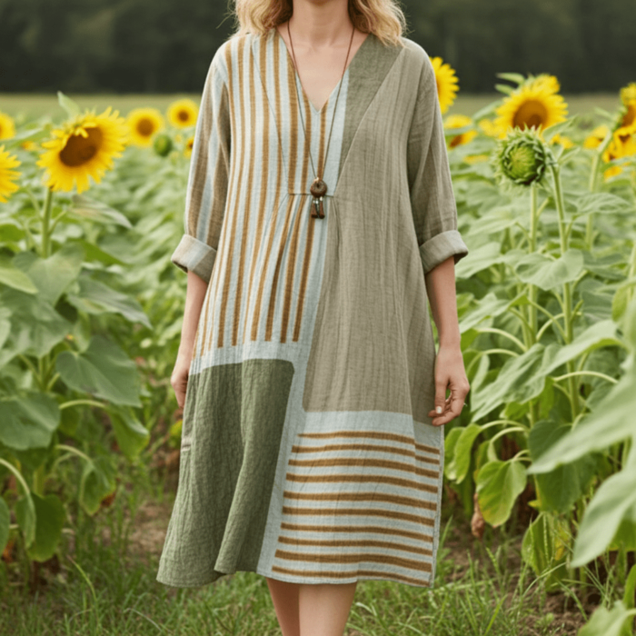 Robe en Coton à Manches Longues – Col V et Imprimé Artistique Abstrait – Image 1